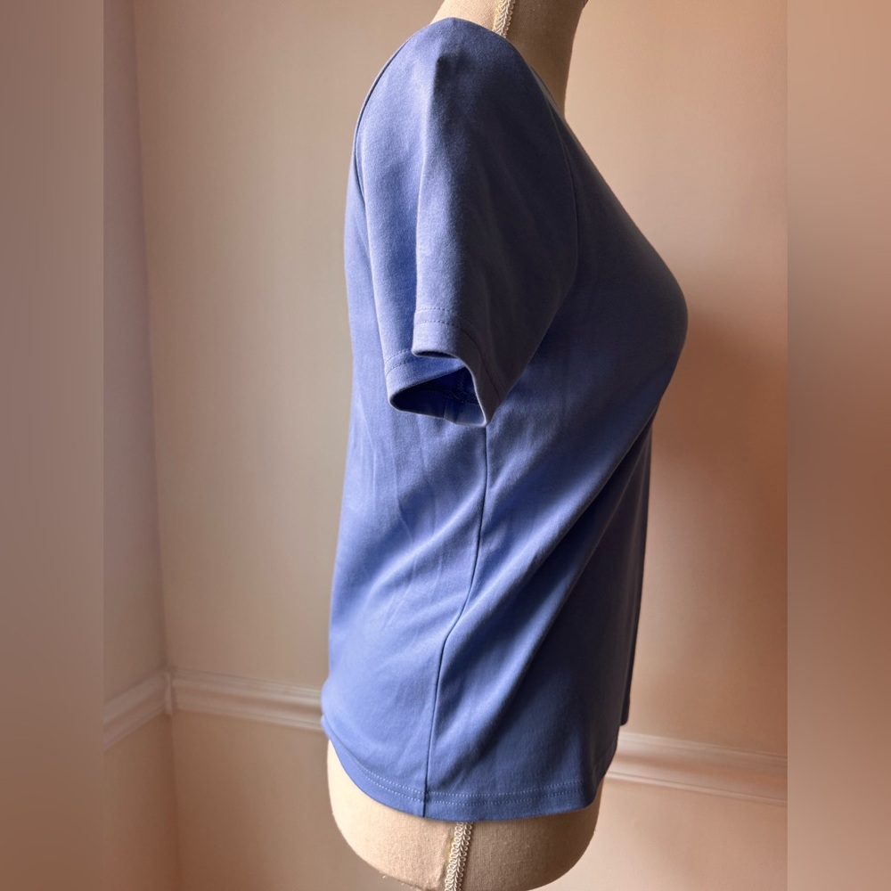 Lands’ End Women's Top Violet Classic V-Neck 100% Cotton XS - Picture 3 of 10